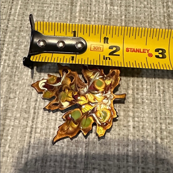 Elegant Enamel Multicolor Leaf Brooch Copper 1375 R - Picture 6 of 6